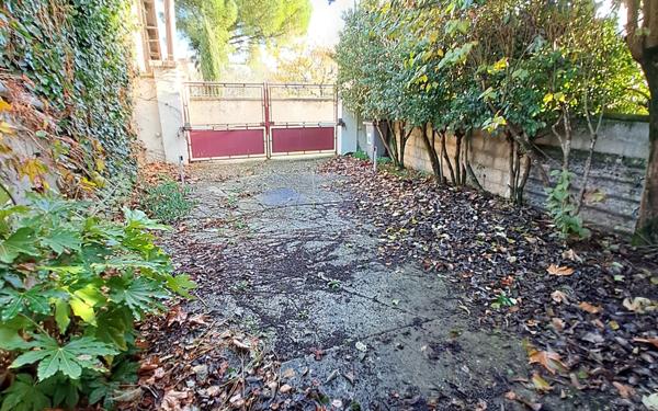 Maison à louer    4 pièces •  Saint-Jean-d'Angély