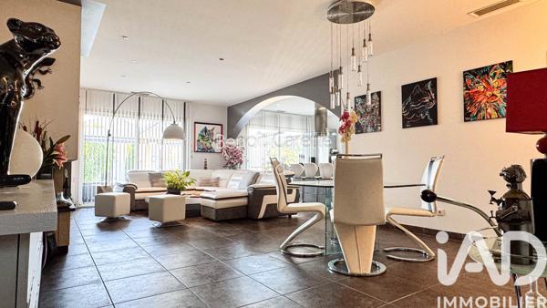 Maison à vendre 6 pièces 172 m² Saint-Nazaire-d'Aude