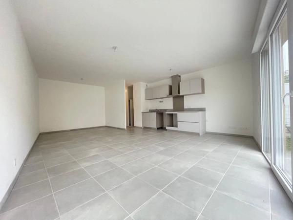 Location Appartement 2 pièces 45 m2 à Cenon