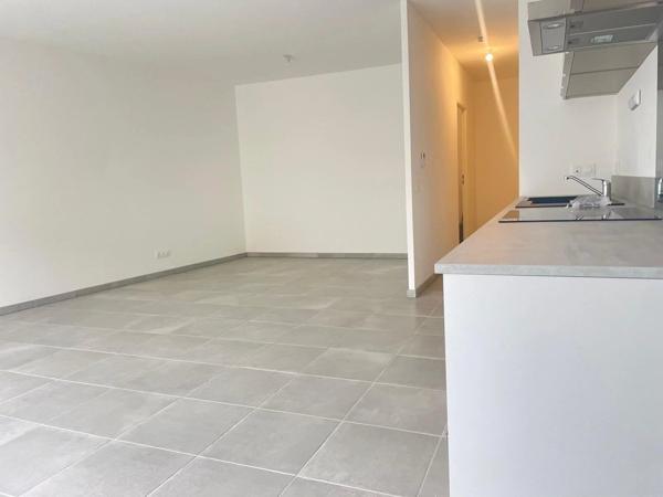 Location Appartement 2 pièces 45 m2 à Cenon