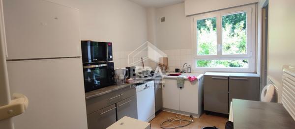 Appartement Dole 3 pièce(s) 67.54 m2, résidence sécurisée + box + parking + cave....