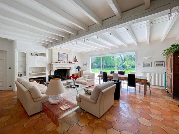 Maison à vendre 8 pièces AYTRE (17)