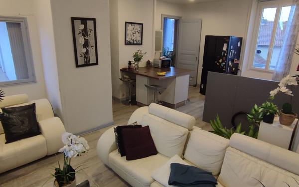 Appartement à vendre    2 pièces • 59,73 m2 Vic-en-Bigorre