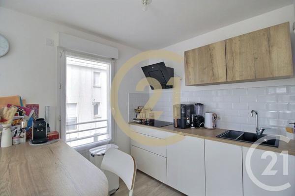 Appartement F4 à vendre  4 pièces - 77,77 m2 ROMAINVILLE - 93