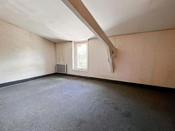 Maison de village 3/ 4 pièces - Coeur Bessières