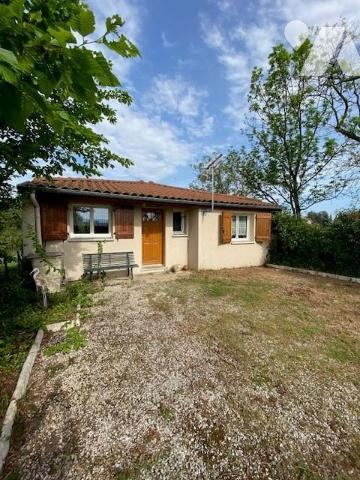 Villa individuelle de plain-pied de type 3, sur terrain plat et clos de 391m², VEAUCHE