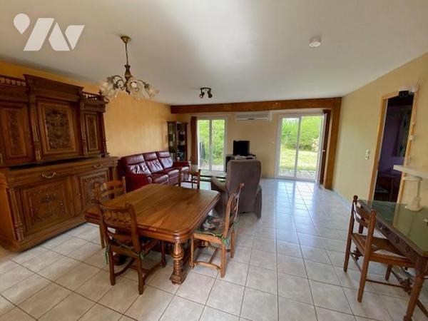 Villa individuelle de plain-pied de type 3, sur terrain plat et clos de 391m², VEAUCHE