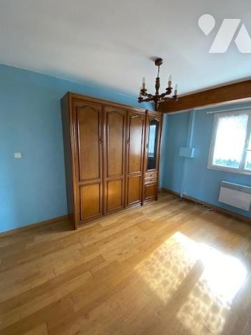 Villa individuelle de plain-pied de type 3, sur terrain plat et clos de 391m², VEAUCHE