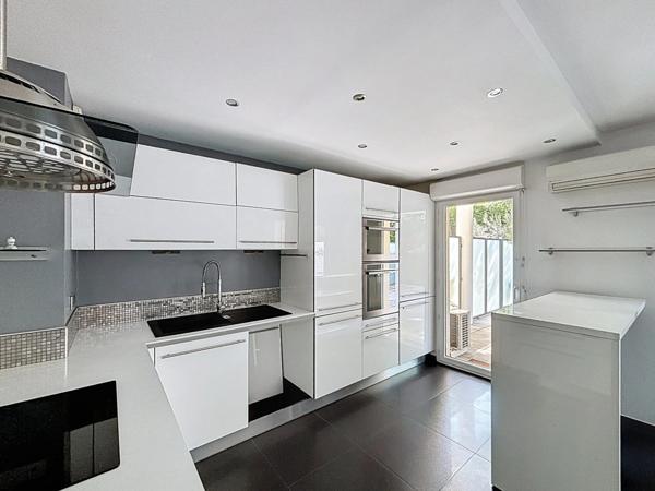 13010 Saint Tronc Rez de jardin Type 3