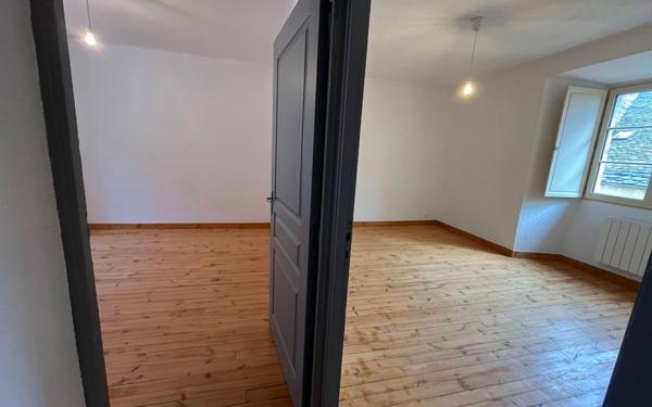 Appartement à louer    3 pièces • 69 m2 Mende