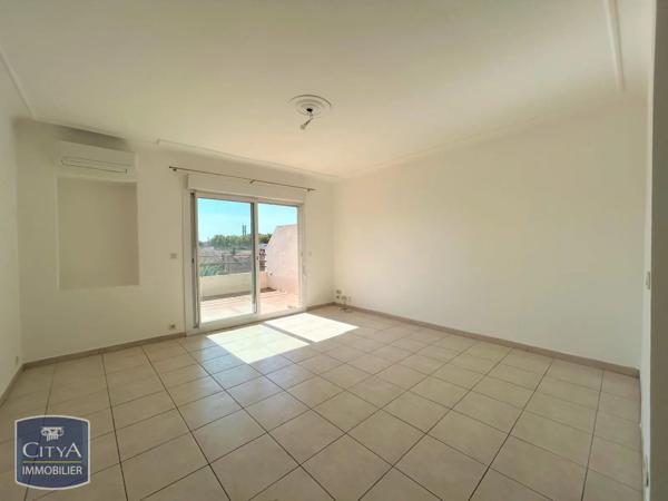 Appartement à louer 3 pièces 69.91m² Avignon (84000)