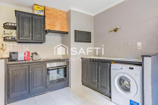 Maison de village, 4 chambres avec garage et extérieur