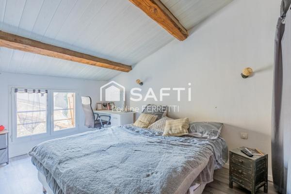 Maison de village, 4 chambres avec garage et extérieur