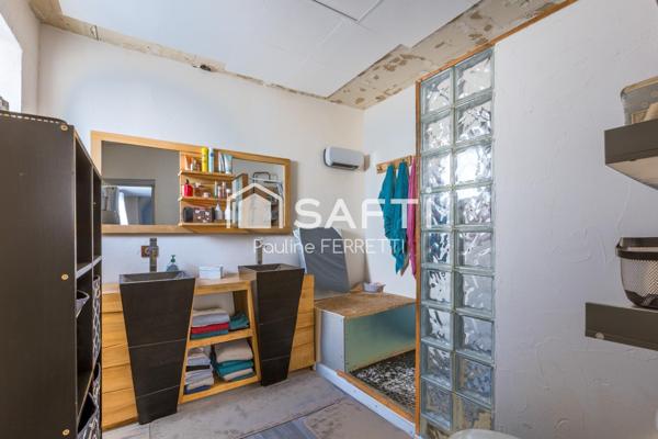 Maison de village, 4 chambres avec garage et extérieur