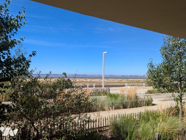 CENTRE DE SAINT BREVIN LES PINS FACE MER APPARTEMENT A RENOVER 