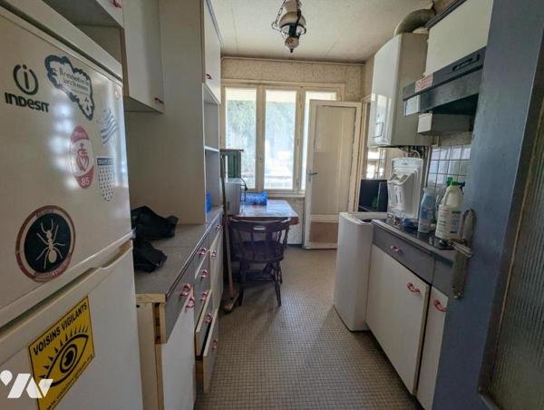 CENTRE DE SAINT BREVIN LES PINS FACE MER APPARTEMENT A RENOVER 
