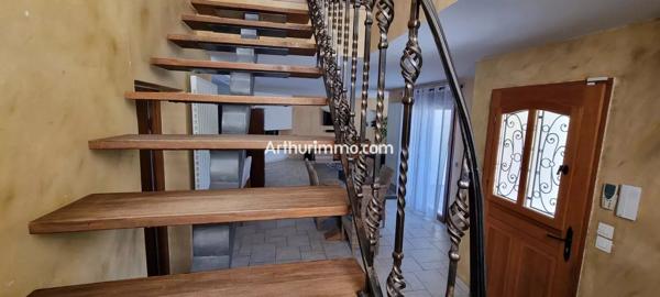 Vente                                                      Maison
                        
                     6 pièces                                         à Boissy-Saint-Léger