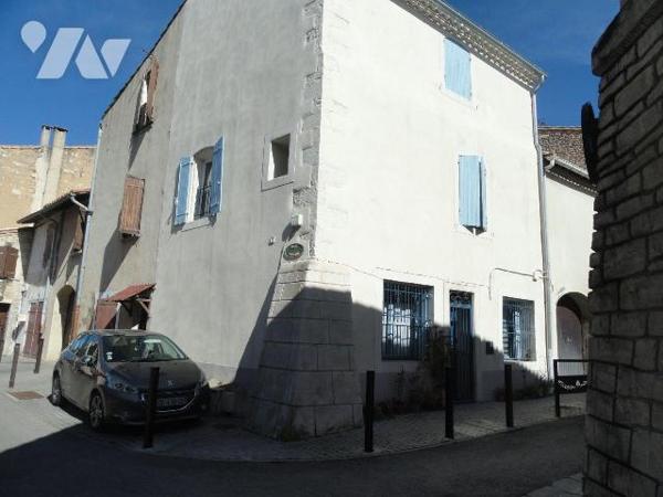 EN EXCLUSIVITE MAISON DE VILLE d'une superficie de 70m² habitable. Elle se compose en rez-de-ch...