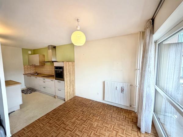 Appartement
                                                                                                                                                                                                                                                                                                                        3 pièce(s)                                                                                                                                                                                                          2 chambre(s)                                                                                                                                                                                                          66.86  m²