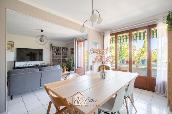 SAINT-JULIEN – APPARTEMENT T3/4 RÉNOVÉ DE 76.82 M² – BALCON – 2/3 CHAMBRES