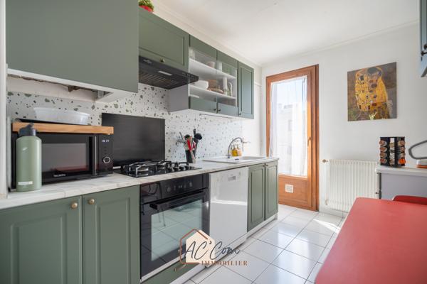 SAINT-JULIEN – APPARTEMENT T3/4 RÉNOVÉ DE 76.82 M² – BALCON – 2/3 CHAMBRES