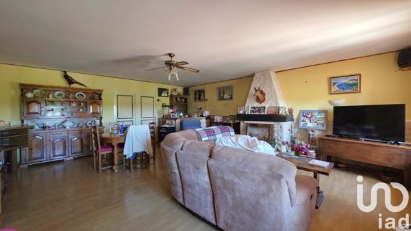 Appartement 5 pièces de 102 m² à Méjannes-le-Clap (30430)
