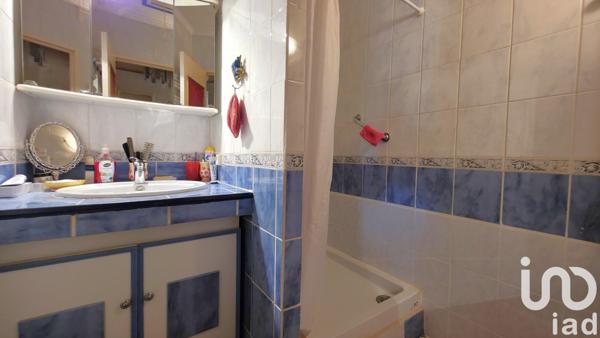 Appartement 5 pièces de 102 m² à Méjannes-le-Clap (30430)