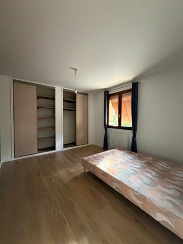 Appartement climatisé avec 2 chambres, terrasse et balcon