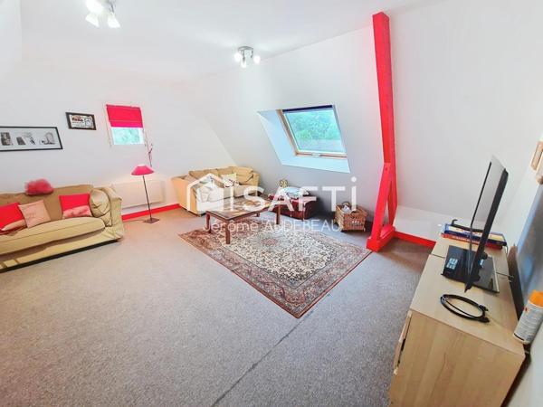 Grande et belle maison sur son terrain spacieux