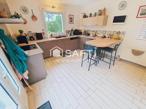 Grande et belle maison sur son terrain spacieux