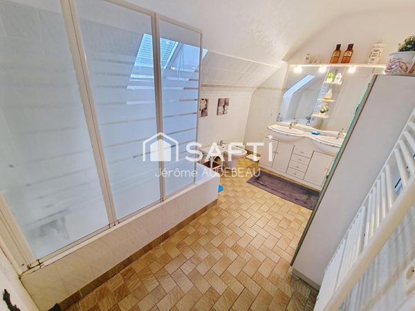 Grande et belle maison sur son terrain spacieux