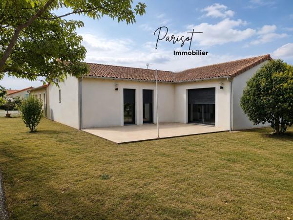Maison de plain-pied de 104 m² au cœur de Sèvres-Anxaumont – Aucun travaux à prévoir À quelques minutes de Poitiers et du CHU , venez découvrir cette agréable maison de plain-pied d’environ 104 m² , idéalement située au cœur du bourg de Sèvres-Anxaumont .