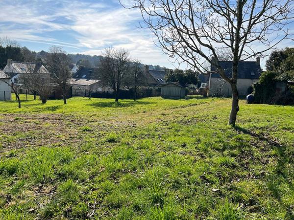 RARE À LA VENTE - TERRAIN CONSTRUCTIBLE À BADEN - GOLFE DU MORBIHAN