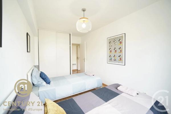 Appartement F3 à vendre  3 pièces - 70 m 2   SERRIS  - 77