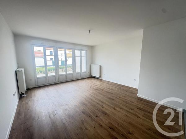 Appartement F3 à vendre  3 pièces - 70 m 2   SERRIS  - 77