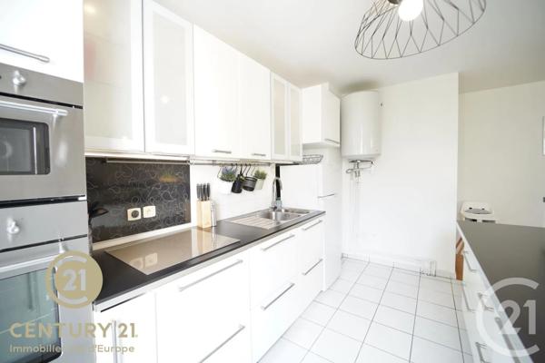 Appartement F3 à vendre  3 pièces - 70 m 2   SERRIS  - 77
