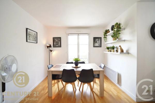 Appartement F3 à vendre  3 pièces - 70 m 2   SERRIS  - 77