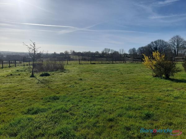 Haras 21 ha avec longère de 136 m²