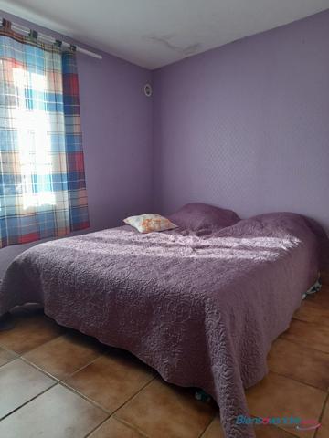 Haras 21 ha avec longère de 136 m²