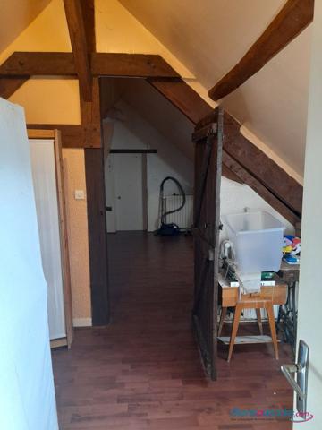 Haras 21 ha avec longère de 136 m²