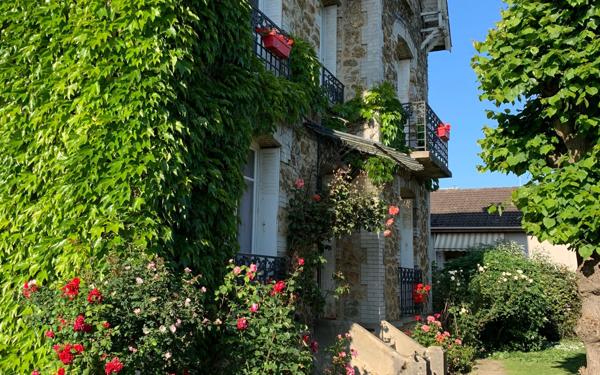 Maison à vendre    9 pièces • 195 m2 Chennevières-sur-Marne