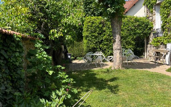 Maison à vendre    9 pièces • 195 m2 Chennevières-sur-Marne