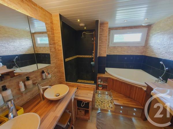 Maison à vendre  6 pièces - 132,79 m 2   CRECY LA CHAPELLE  - 77