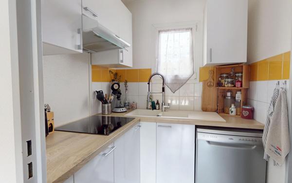 Appartement à vendre    2 pièces • 47 m2 Villenave-d'Ornon