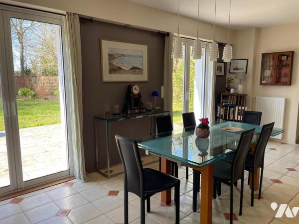 Élégance, calme et lumière — Maison rénovée de 202 m² avec piscine et étang