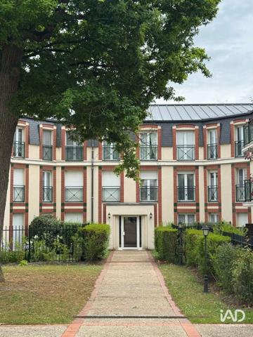 Location parking 12 m² Paris 8