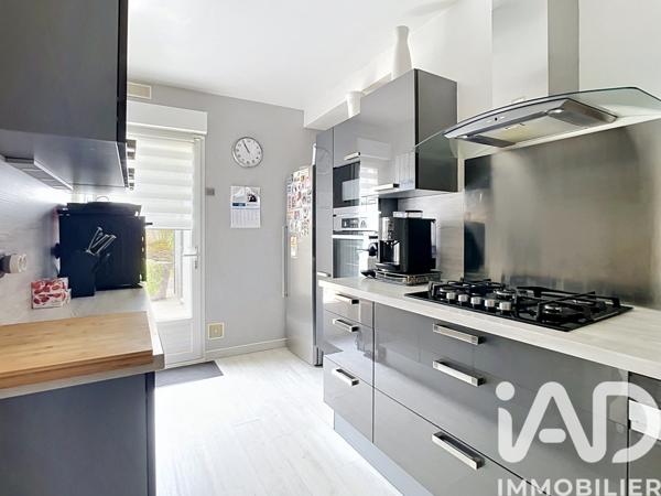 Maison à vendre 8 pièces 143 m² Sainte-Geneviève-des-Bois