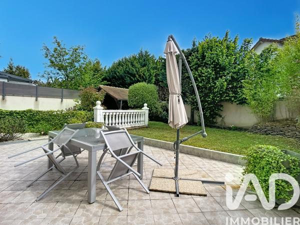 Maison à vendre 8 pièces 143 m² Sainte-Geneviève-des-Bois