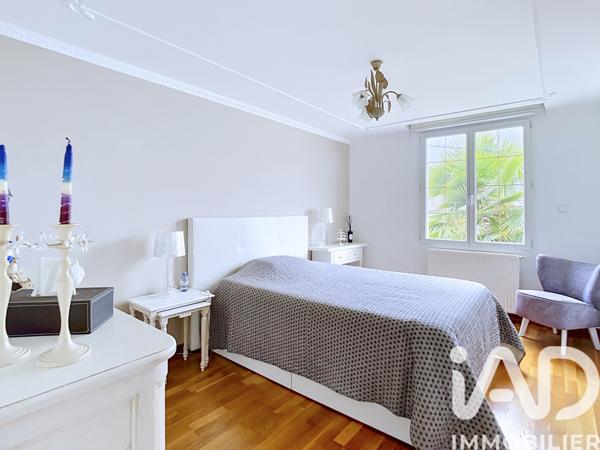 Maison à vendre 8 pièces 143 m² Sainte-Geneviève-des-Bois