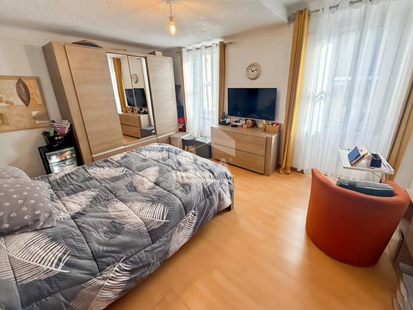 SEPTEMES LES VALLONS - Maison 4 pièces + garage sur parcelle 441m2